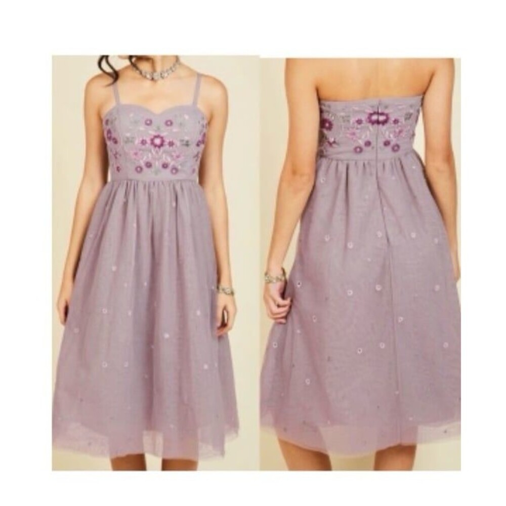 Modcloth Couth and Charismatic Midi Dress in Lilac Size S NWOT